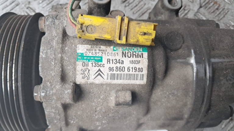 Compresor AC Peugeot 807 2.0 HDI 120 Cp/88 Kw cod motor RHK,transmisie manuala,an 2011 cod 9686061980