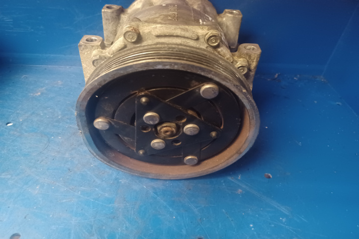 Compresor AC SD7V16 926009865R 104073061