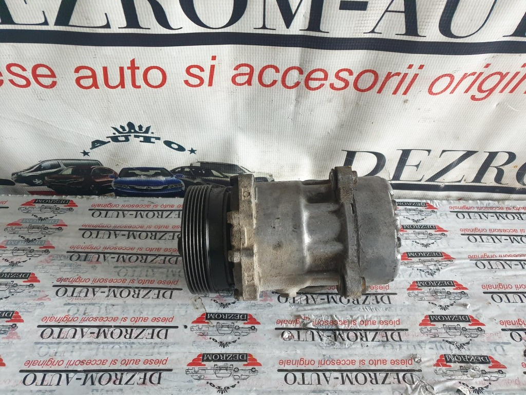 Compresor AC Skoda Octavia I 1.4 60cp cod piesa : 1J0820803K