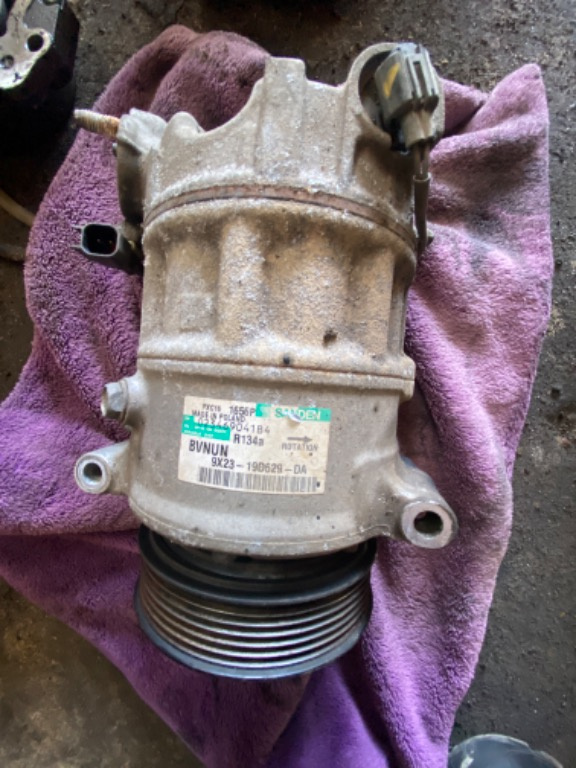 Compresor aer conditionat clima JAGUAR XF 3.0 Land