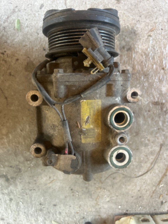 Compresor climă Ford Ka 1.6 benzină cod 1S5H19D629AA