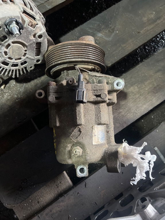 Compresor clima 1.6 benzina hr16de 92600 cj70b Nissan Tiida Nissan Micra K12 [2002 - 2007]