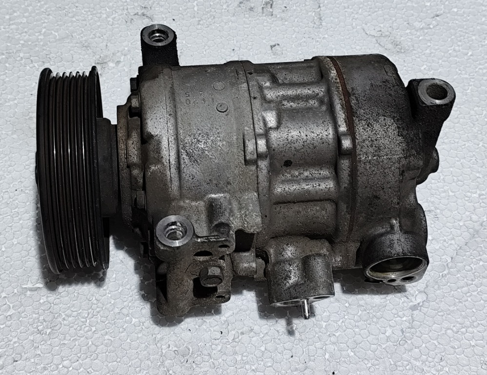 Compresor clima 5Q0820803F VW Touran II 1.0 TSI 116 cai