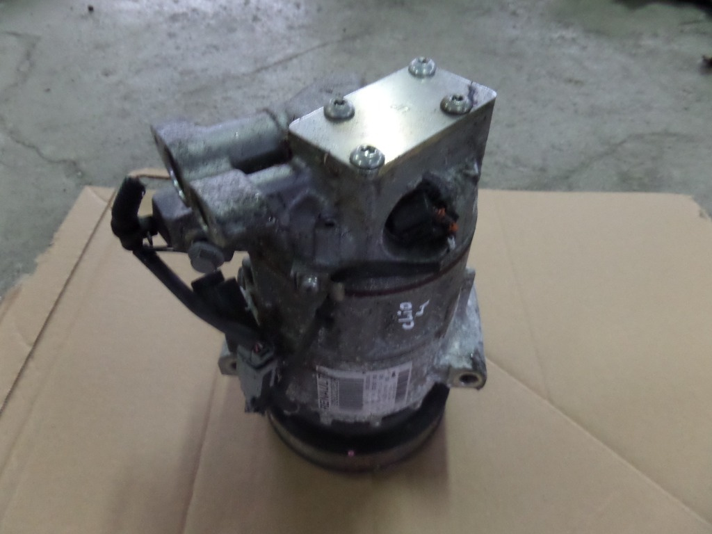 Compresor Clima AC Renault Megane 3,926002352r