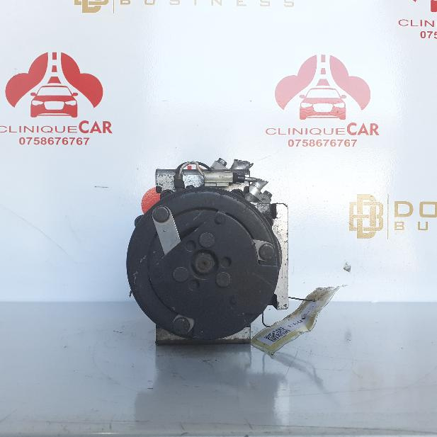 Compresor Clima Audi | Renault | Nissan | 8200037058 Dezmembrari Auto Multimarca: Stoc depozit Bacau peste 10.000 de repere(Motor-Cutii de viteze- Alternatoare -Compresoare Ac- Electromotoare - Portiere - Faruri - Cardane -Jante - Injectoare - Pompe 