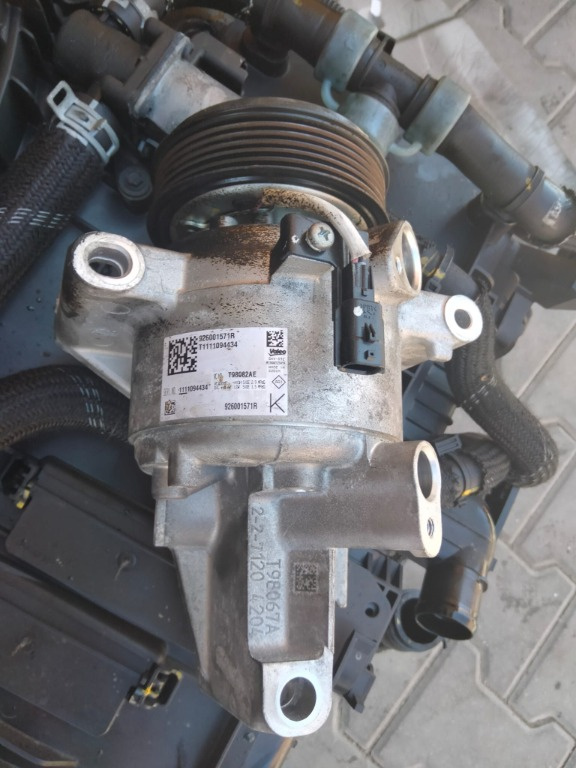 Compresor clima Dacia Duster an 2022 1000 km cod produs:926001571R