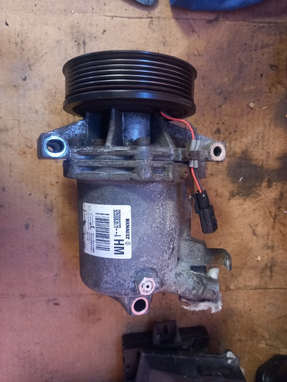 Compresor clima Dacia Duster Dokker Lodgy 1.2 TCE cod produs:926008367R
