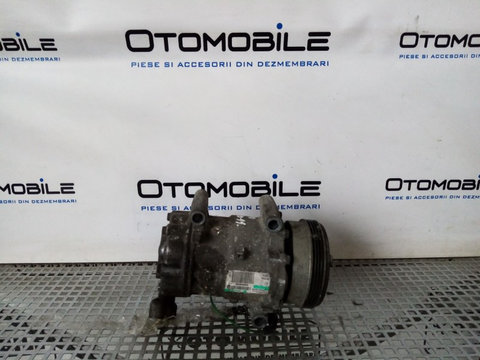 Compresor clima Dacia Sandero 1.2 benzina: 8200840899 [Fabr 2007-2012]