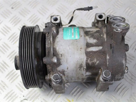 Compresor clima de renault laguna mk1 2.2d cu cod 7700857907F