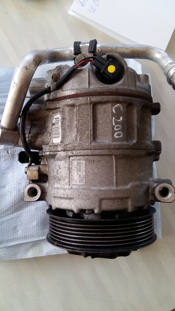 Compresor clima Mercedes C200 cod A 000 230 62 11 / A0002306211 / 447170-7152