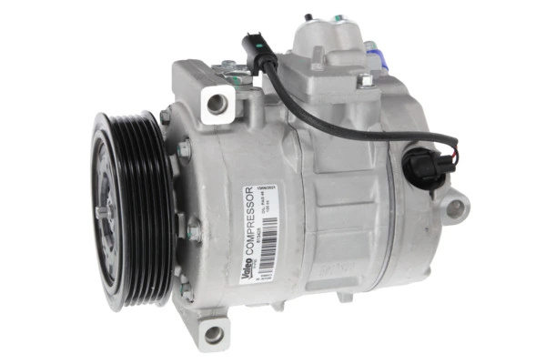 Compresor climatizare Valeo BMW 7 (F01, F02, F03, F04) 2009-2015 - 813428
