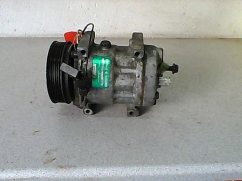 Compresor de clima Mitsubishi Carisma 1.9 8200040681