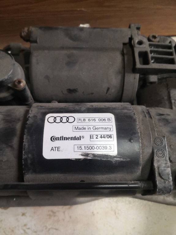 Compresor perne aer Audi q7 vw touareg cod 7L8616006B