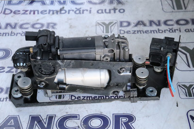 Compresor suspensie BMW F11 din 2011 cod 372067944