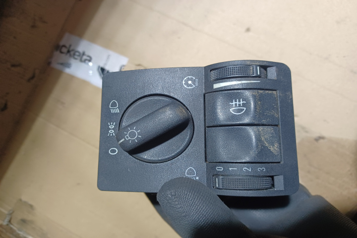 Comutator faruri 09180774 Opel Astra G [