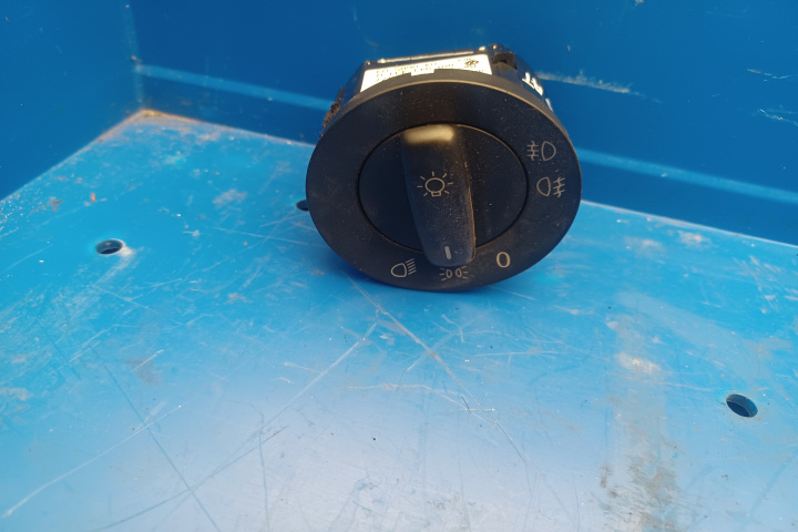 Comutator faruri 1K0941431Q Volkswagen VW Passat B