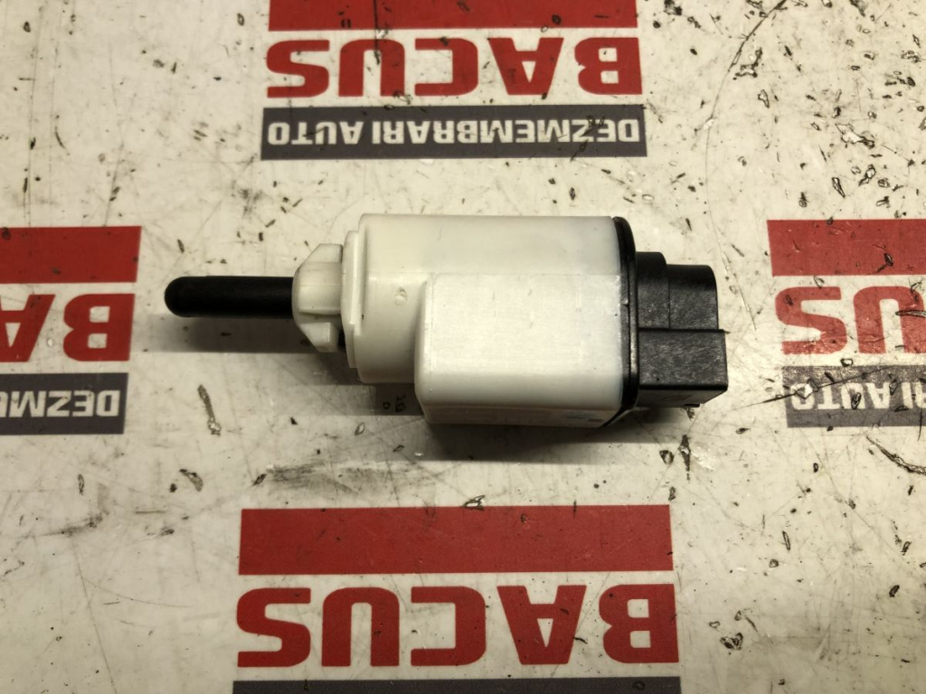 Comutator Lumini Frana Peugeot 2008 / 208 / 3008 Cod : 9813503180