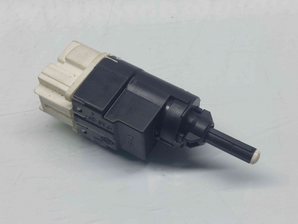 Comutator lumini frana Renault Clio 4 [Fabr 2012-2