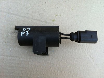 Condensator Audi VW cod 6E0907488A