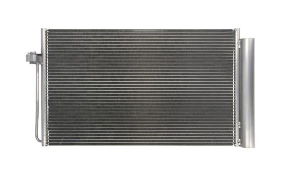 Condensator climatizare BMW Seria 5 E60/E61, 01.2007-06.2010, motor 3.0 d, 145kw/173kw/210 kw diesel, 525 d/530d/535d, cutie manuala/automata, full aluminiu brazat, 645(605)x380(360)x16 mm, cu uscator si filtru integrat
