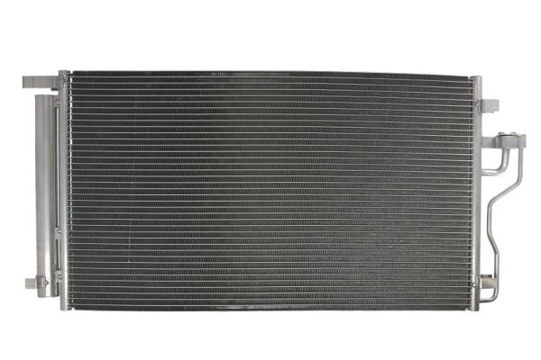 Condensator, climatizare THERMOTEC KTT110640 la KIA SPORTAGE III (SL) 2010 2011 2012 2013 2014 2015