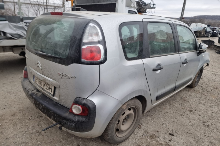 Conducta AC Citroen C3 Picasso 2010 minivan 1.6 diesel