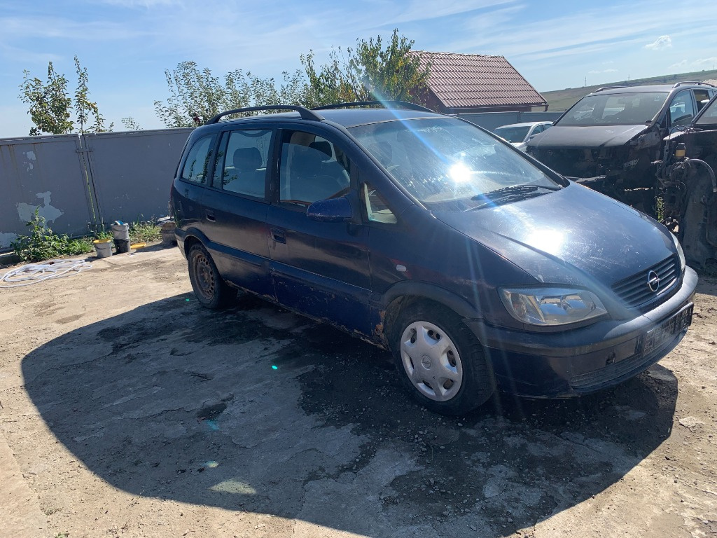 Conducta AC Opel Zafira 2001 hatchback 2