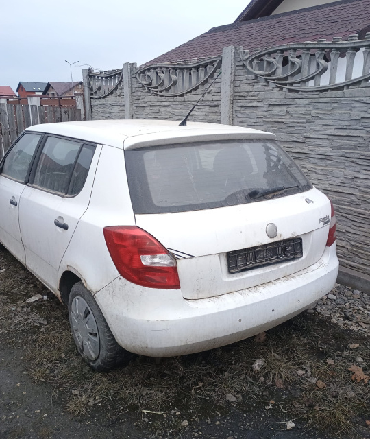 Conducta AC Skoda Fabia 2 [facelift] [20