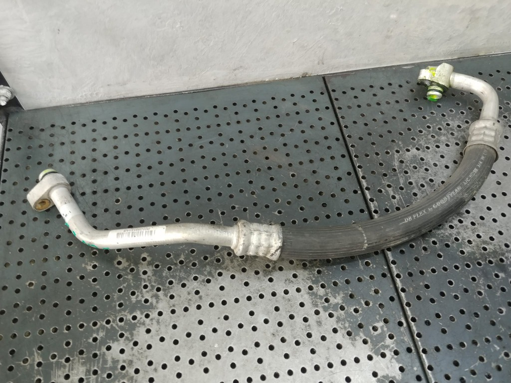 Conducta clima ac dodge caliber 2.0 b dupa 2006 05058151ab