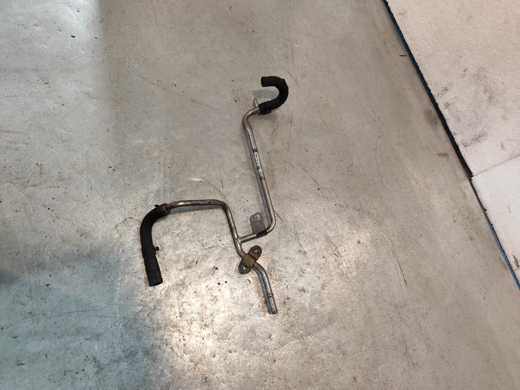 Conducta combustibil 03l201360r Volkswagen VW Tour