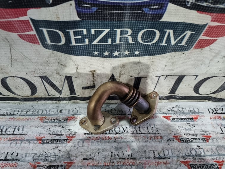 Conducta EGR VW Golf VI 2.0 TDI 110 cai motor CBDC cod piesa : 03G131521AM