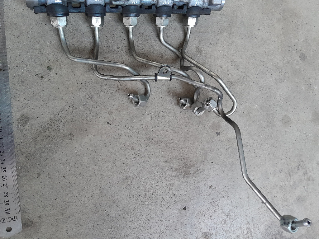 Conducta injectoare (pret/bucata) Opel Vivaro Renault Trafic 2.0 DCI M9R euro 5 ( 2011 2012 2013 2014 2015 )