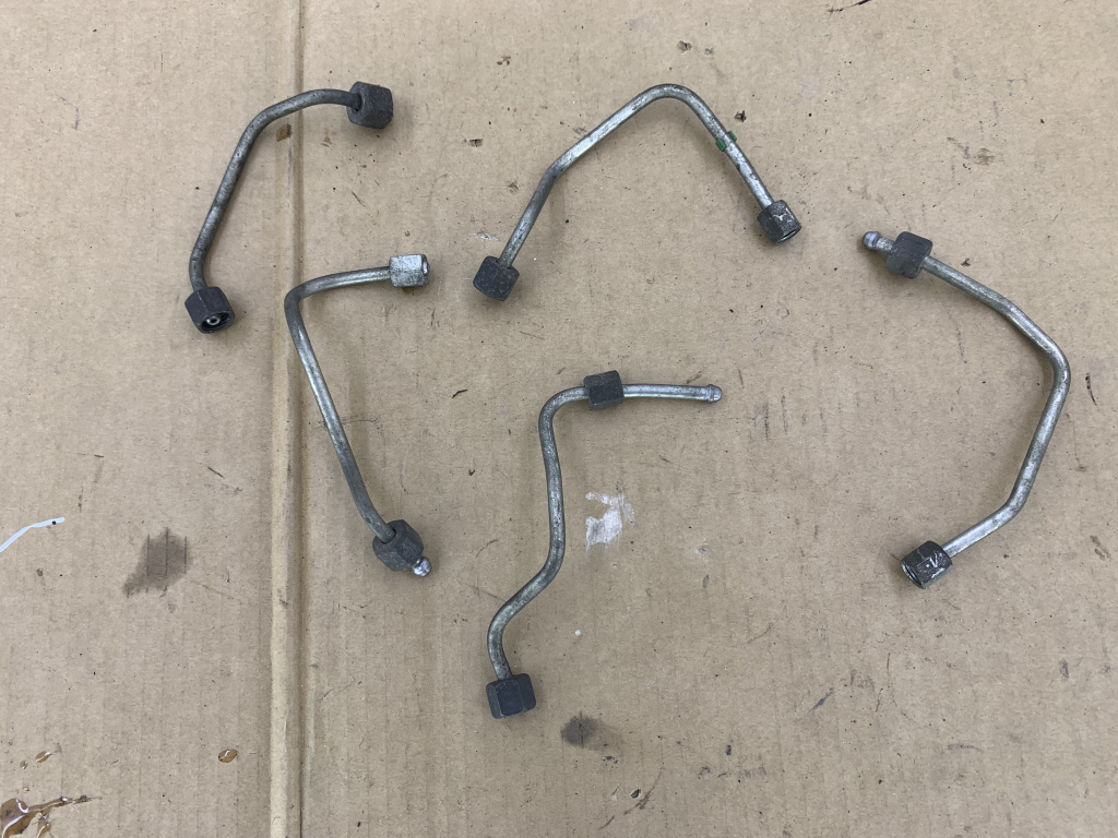 Conducta injector Peugeot 2008 8H01 1.4 HDI 2013-2