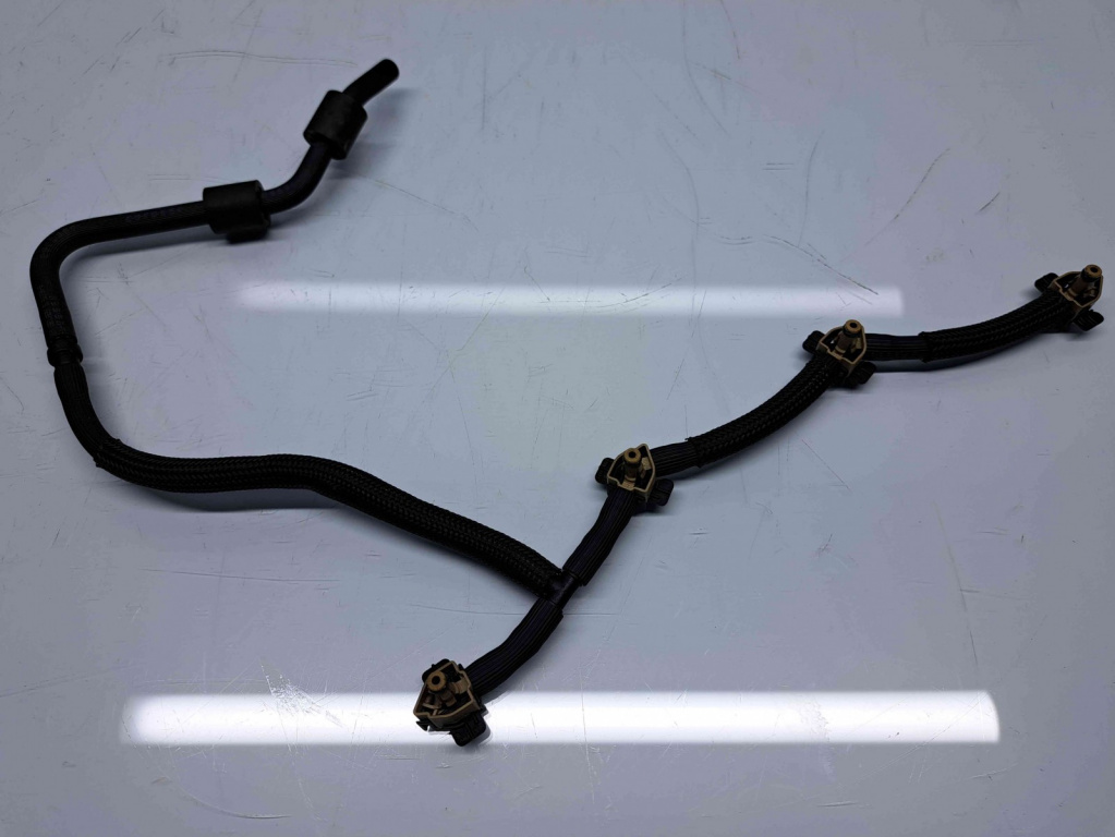Conducta retur injectoare Audi A4 (8W2, 
