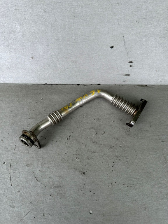 Conducta ulei Vw Passat B7 2.0 TDI cod 04l145736e 