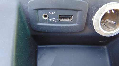 Conector usb Renault Scenic 3 megane 3 a