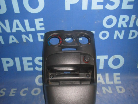 Consola bord Fiat Punto 2000; 225385