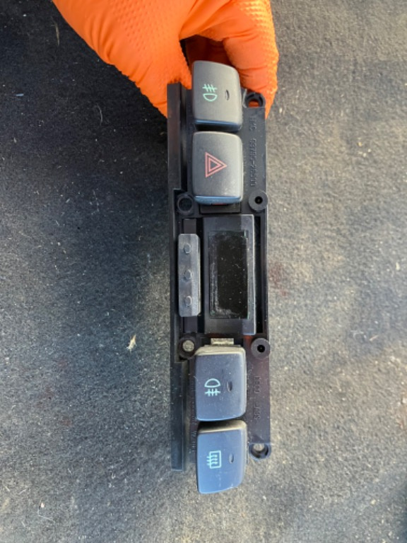 Consola butoane Hyundai Santa Fe 1 cod 93795-26500