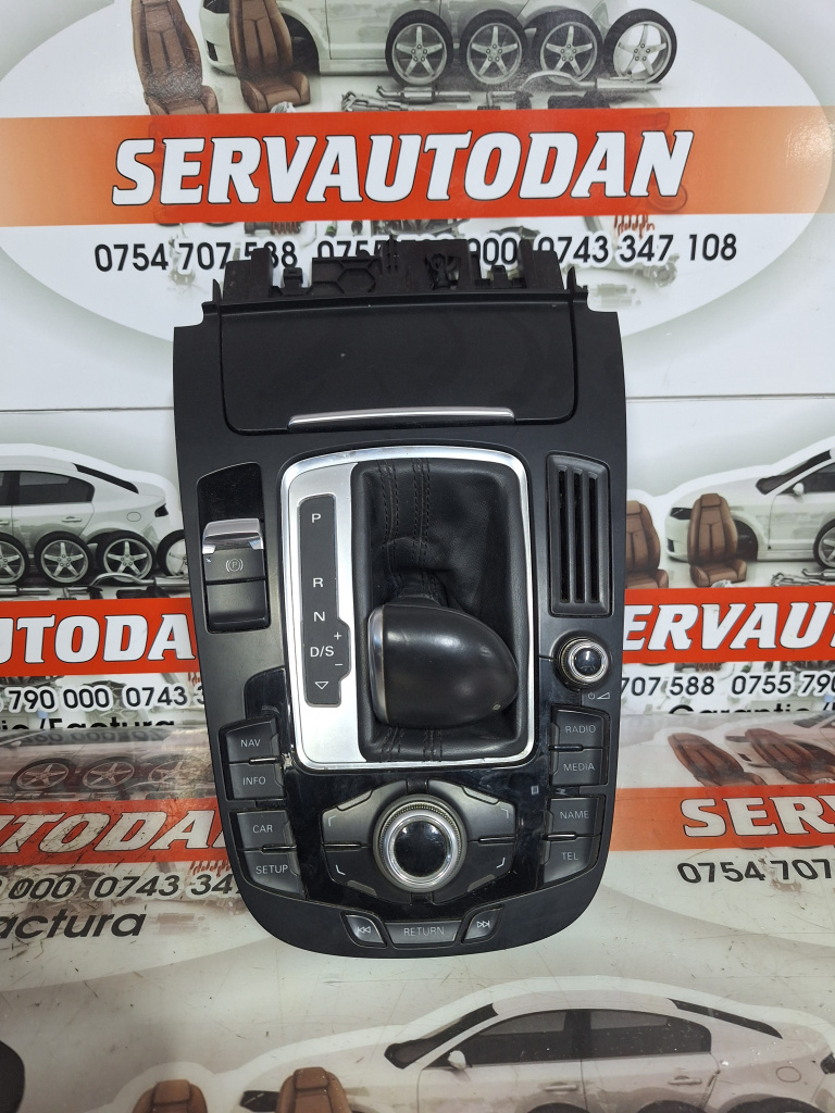 Consola centrala Audi A4 B8 2.0 Motorina 2014, 8T0