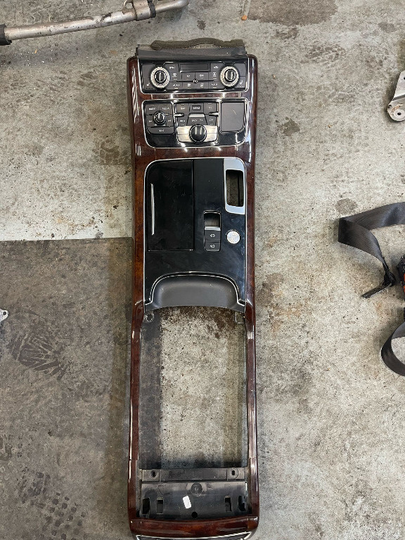 CONSOLA CENTRALA COTIERA(MAHON) AUDI A8 4H