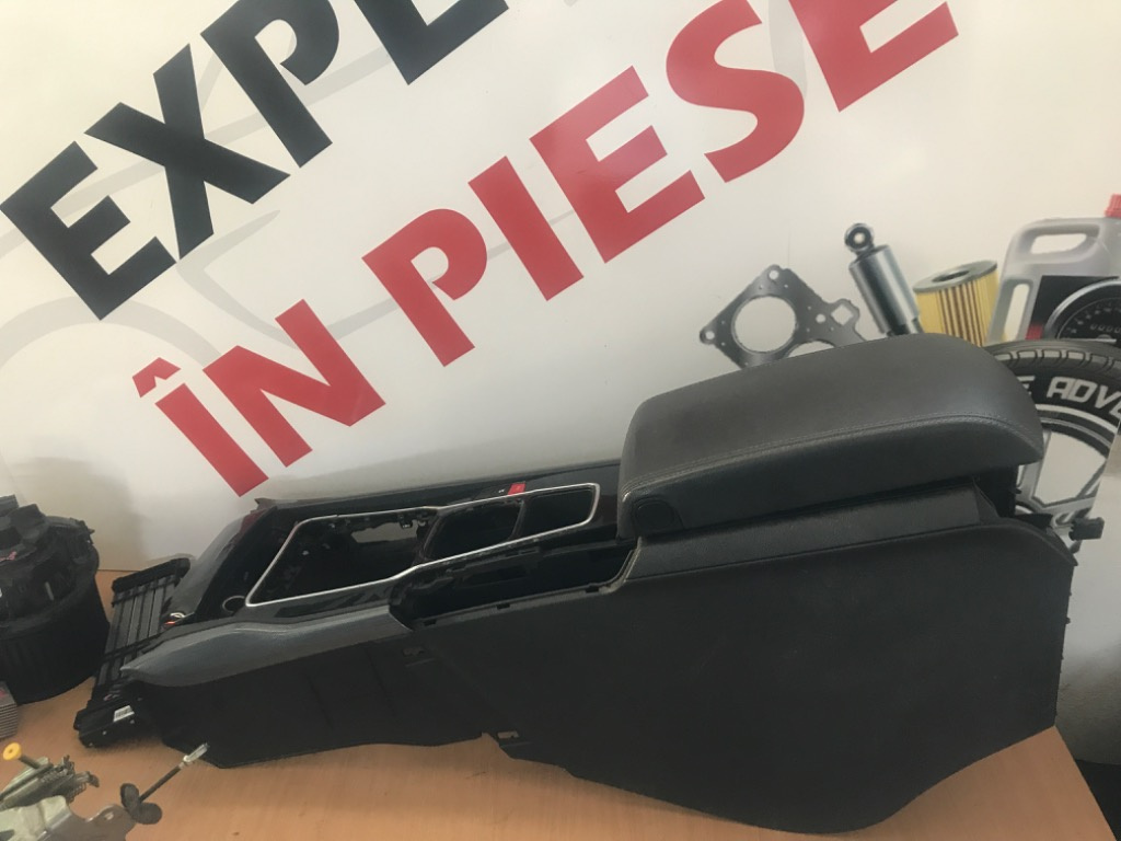 Consola centrala cotiera peugeot 508 an 2013