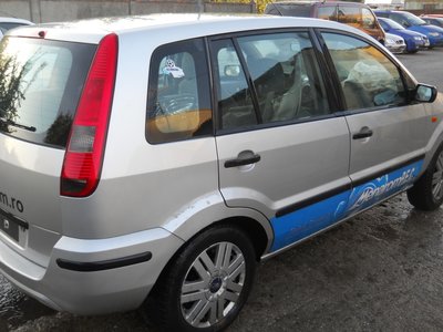 Consola centrala Ford Fusion 2003 hatchback 1.6