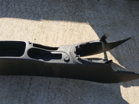 Consola centrala frana de mana Peugeot 308-2012