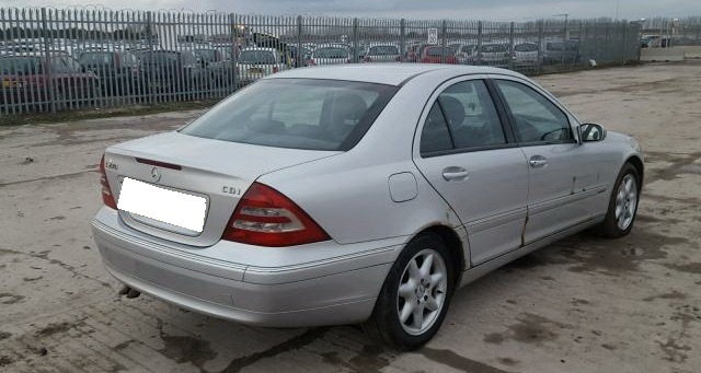 Consola centrala Mercedes C-Class W203 2003 sedan 2.2 cdi