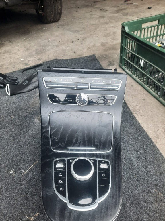 Consola centrala MERCEDES E Class 2018 W 213