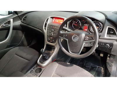 Consola centrala Opel Astra J 2011 Break 1.7D