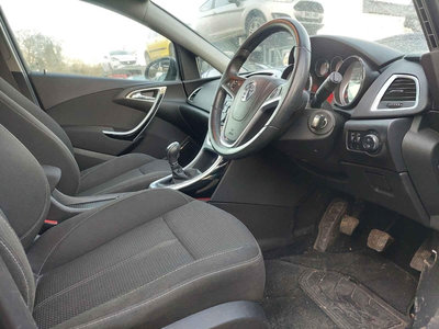 Consola centrala Opel Astra J 2011 HATCHBACK 1.4i 