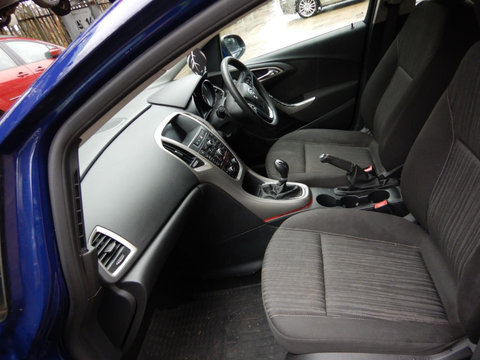 Consola centrala Opel Astra J 2012 Hatchback 1.7 CDTI DTE
