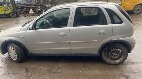 Consola centrala Opel Corsa C 2005 Hatch