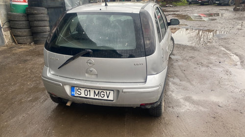 Consola centrala Opel Corsa C 2005 Hatch